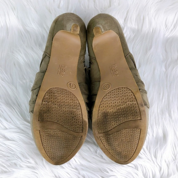 Ruched Platform Heeled Booties - Picture 4 of 5